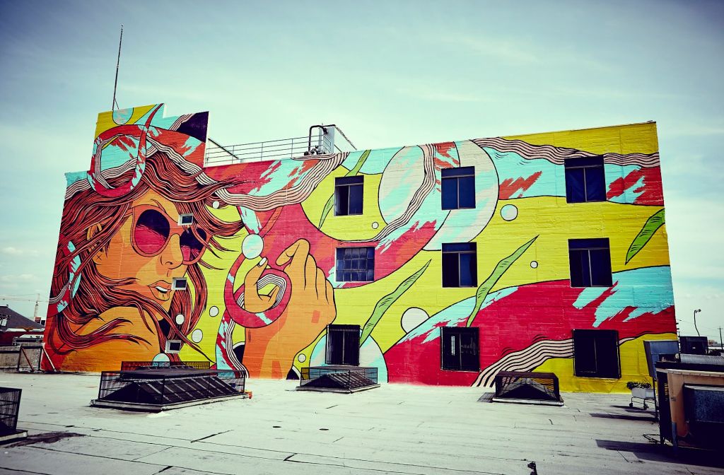 Oeuvre du duo de muralistes Bicicleta Sem Freio, qui sera au festival MURAL cette année.