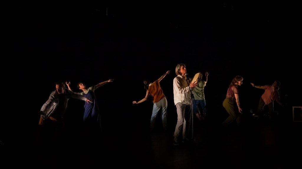 Les Jeux du crépuscule : rencontres&nbsp;dansées